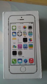Продам iPhone 5S новый золотой