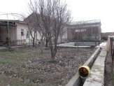 В Ташкенте.Продаю земельный участок размером в 150-соток под жилой комплекс.