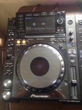 2 x PIONEER CDJ-2000 Nexus and 1 x DJM-2000 Nexus DJ MIXER    for just  $2700USD